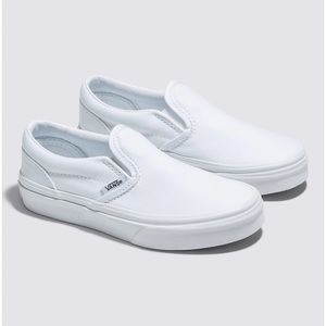 VANS KIDS WHITE SLIP-ON SHOE